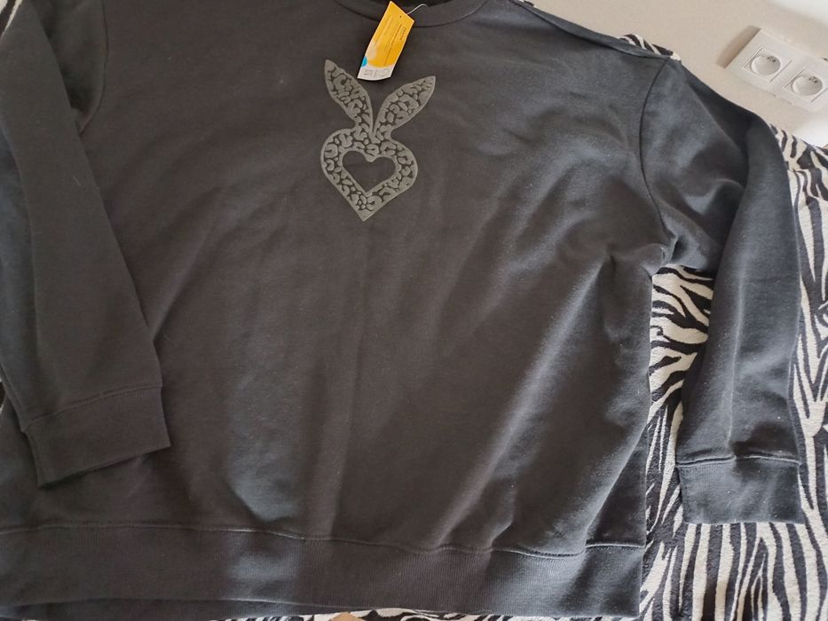 Nowa czarna bluza roz.xl.