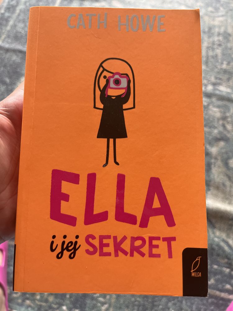 Ksiazka Ella i jej sekret jak nowa