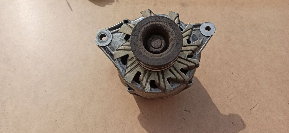 Генератор ГАЗ 24 Волга в комплекте с реле напряжения  РР 350