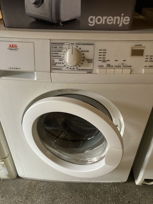 Продам стиралку AEG