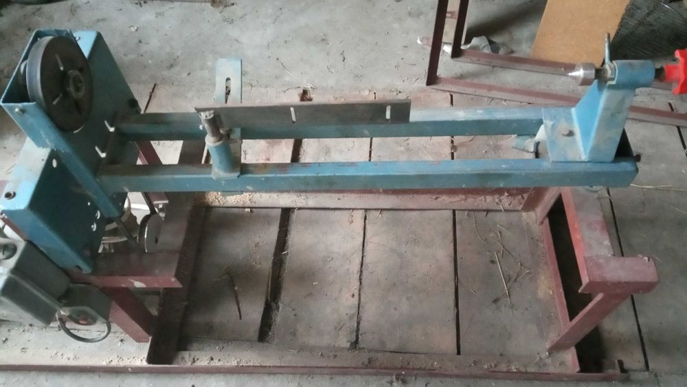 Tokarka do obróbki drewna