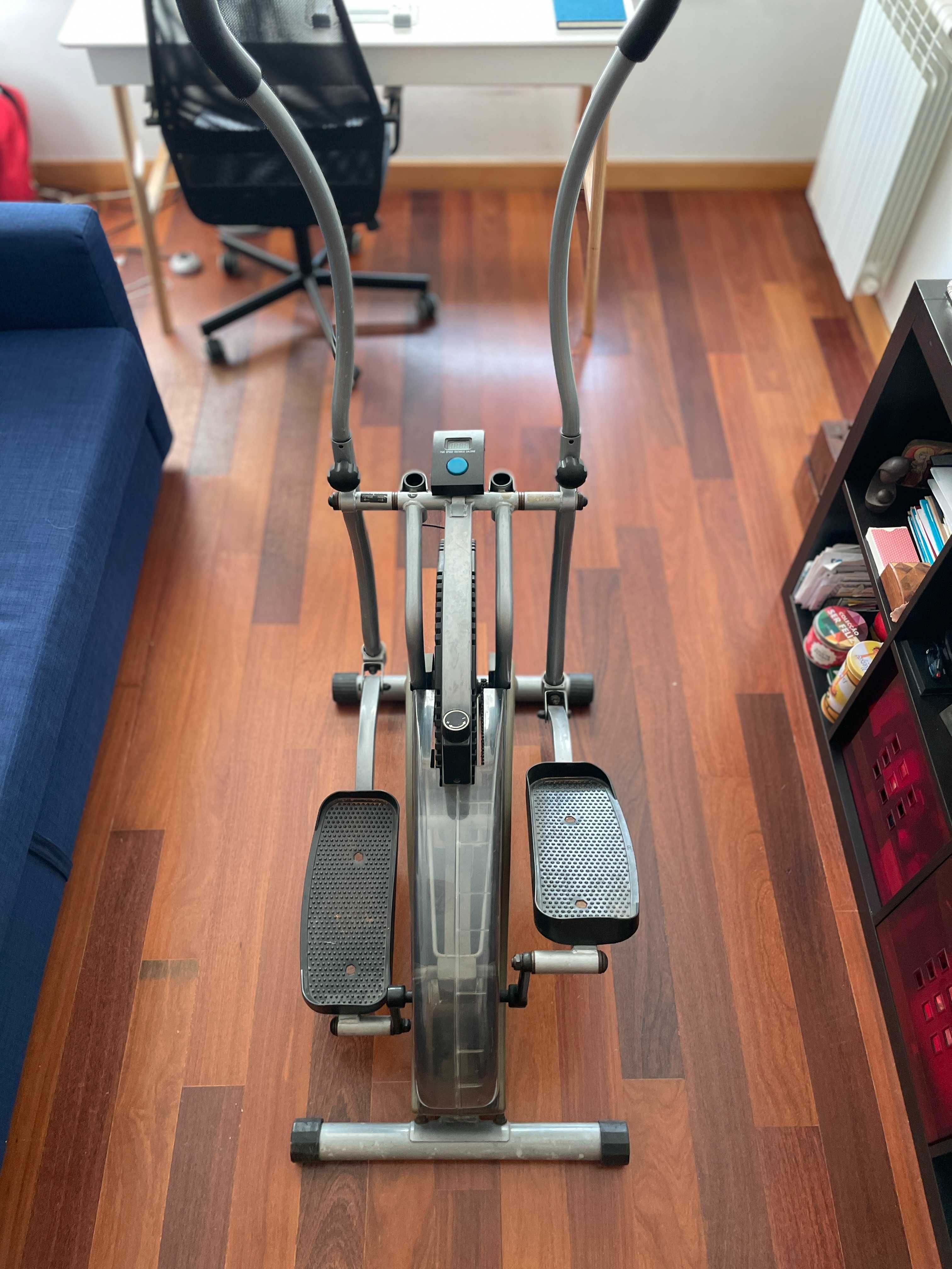 Bicicleta Elíptica em muito bom estado
