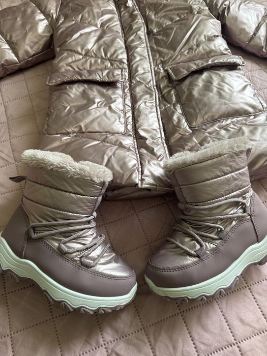 Чобітки зимові на дівчинку 28 розмір  300грн