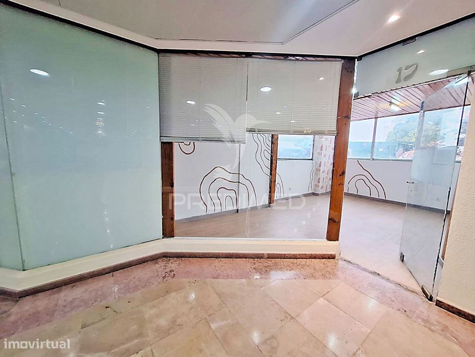 Loja para comércio ou serviços - arrendamento