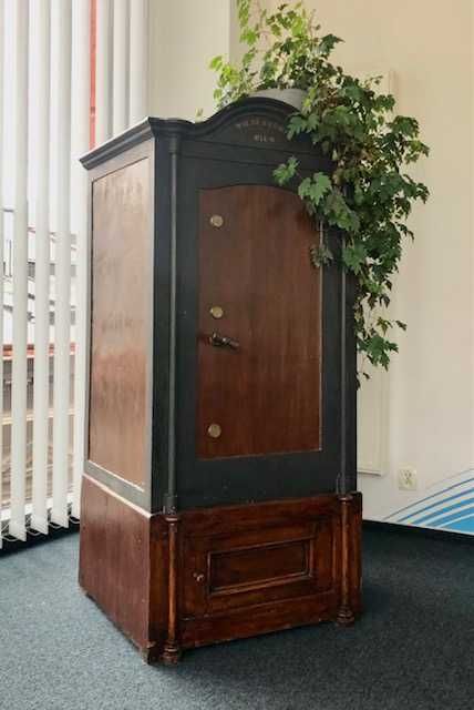 zabytkowa kasa pancerna