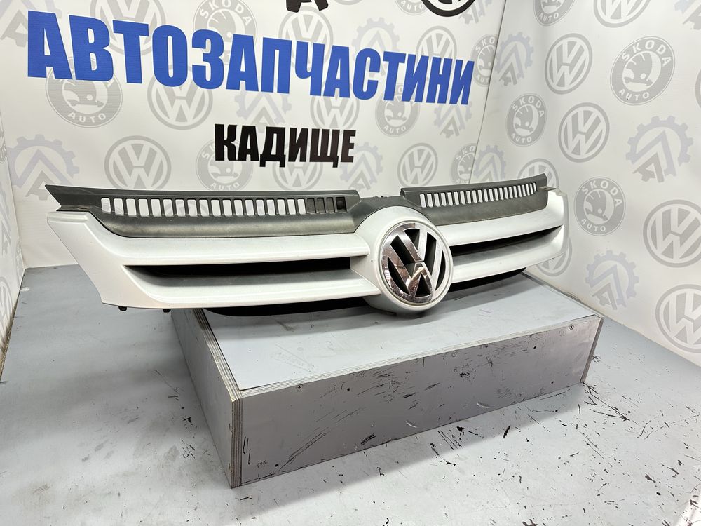 Решітка радіатора Гольф Плюс, решітка бампера Golf Plus 2005-2009