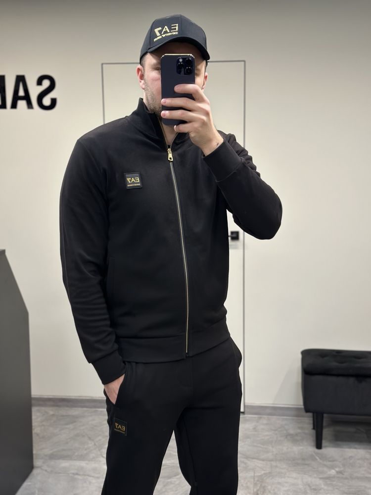 Спортивний костюм Armani EA7
