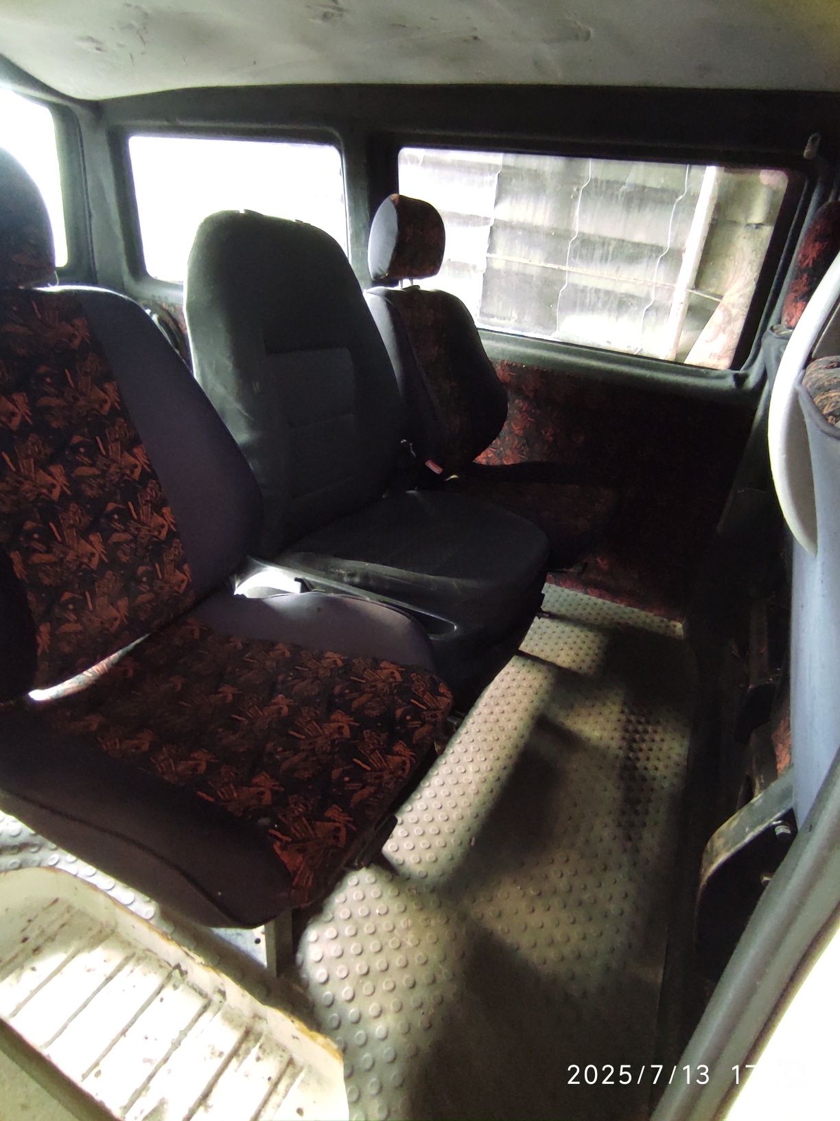 Volkswagen transporter t4 1.9td 2000год