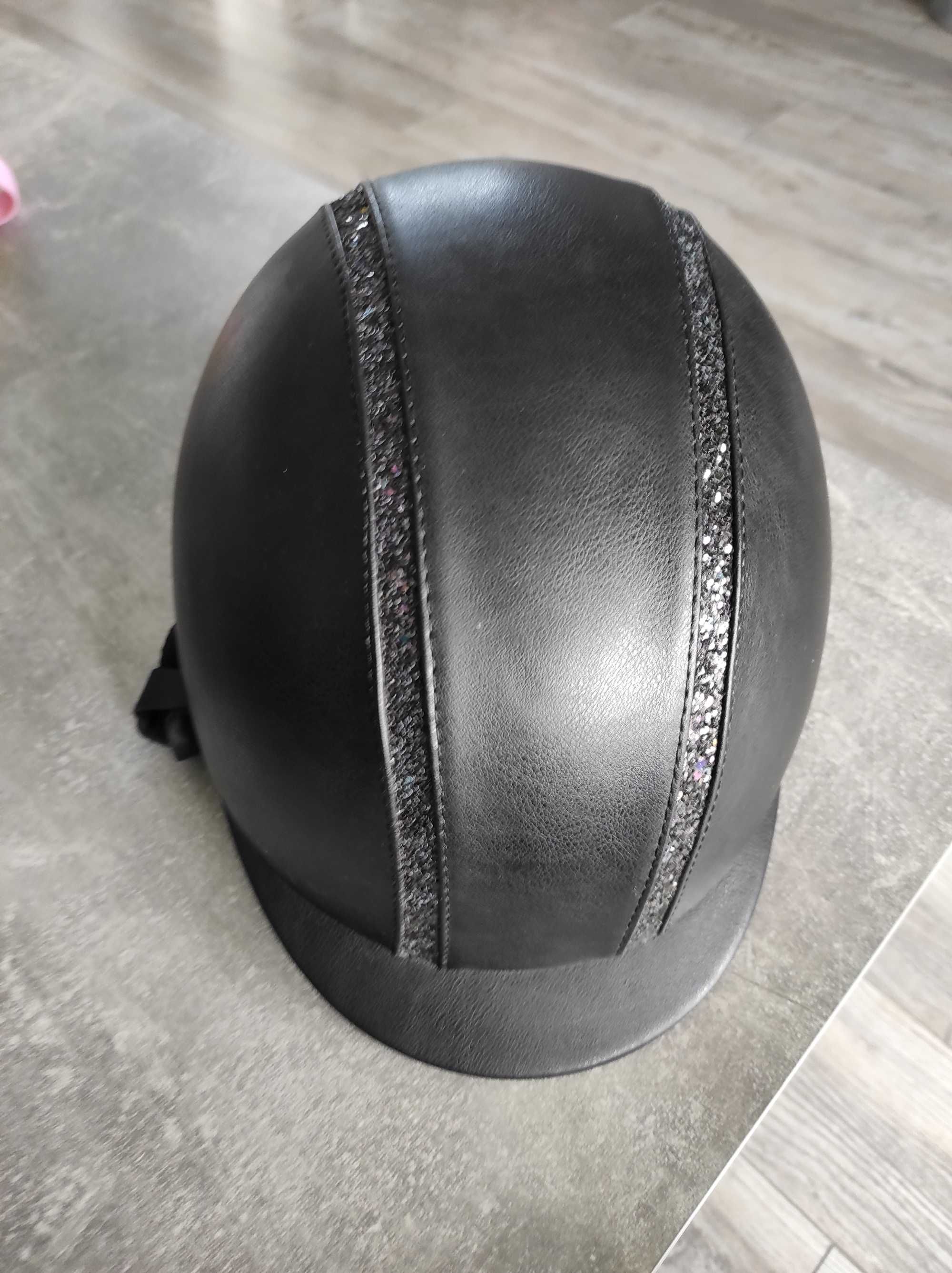 Kask jeździecki r. 52-54cm