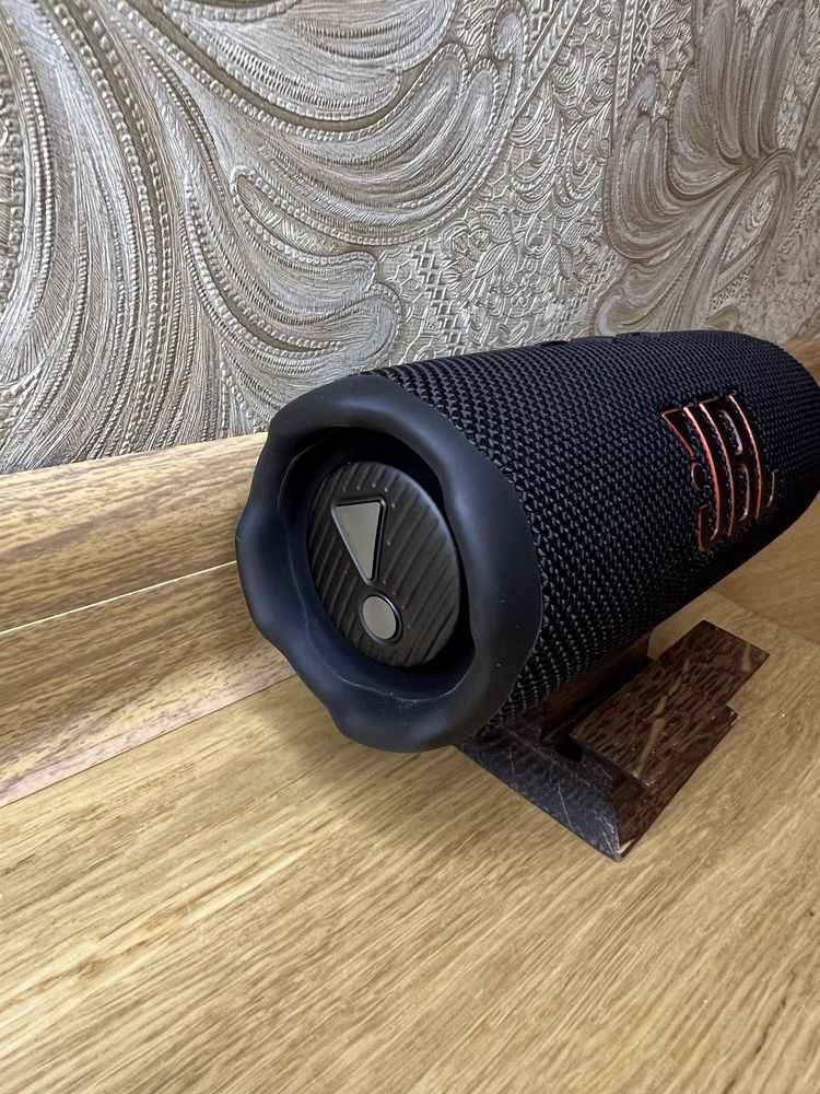 Портативна акустика Jbl Flip 7 Black