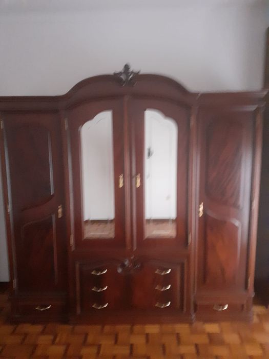 Oportunidade: Conjunto de mobiliário e candeeiros