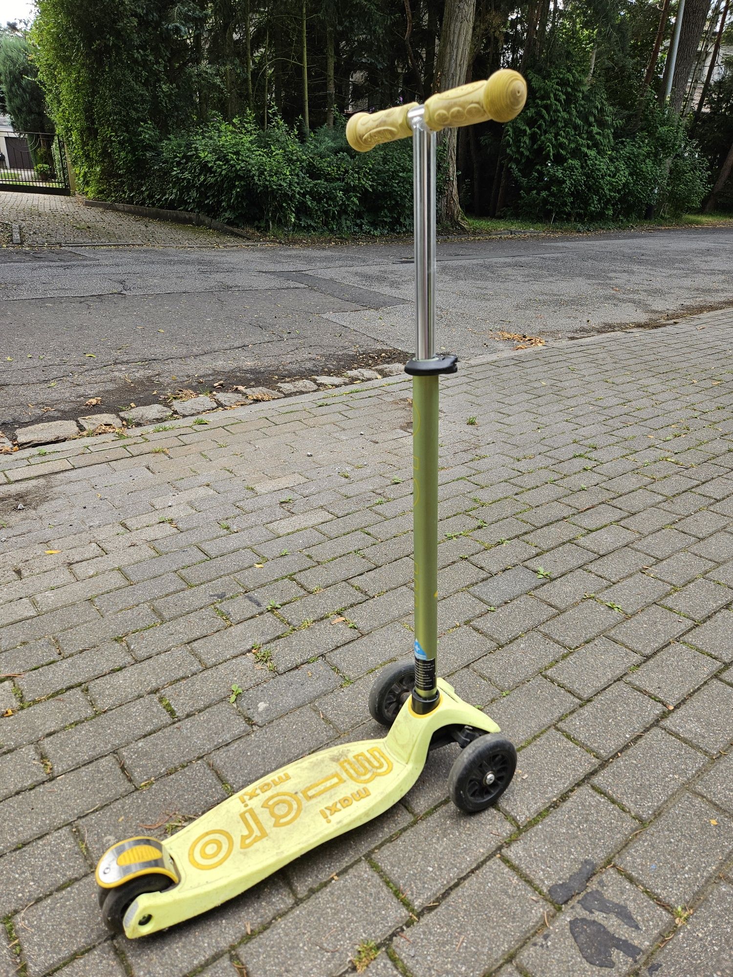 Hulajnoga Maxi micro deluxe zolta
