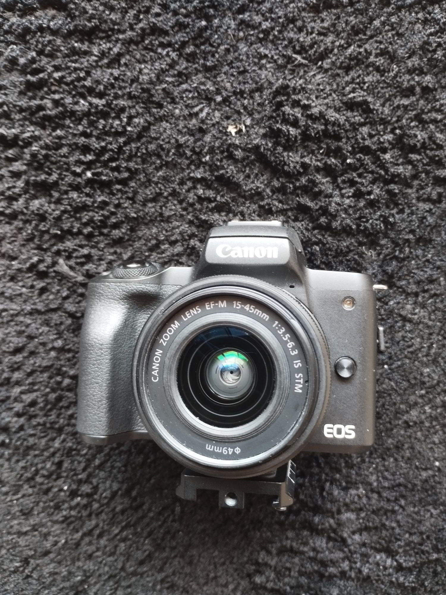 Câmara Canon M50 + lente 15-45 + 2 baterias