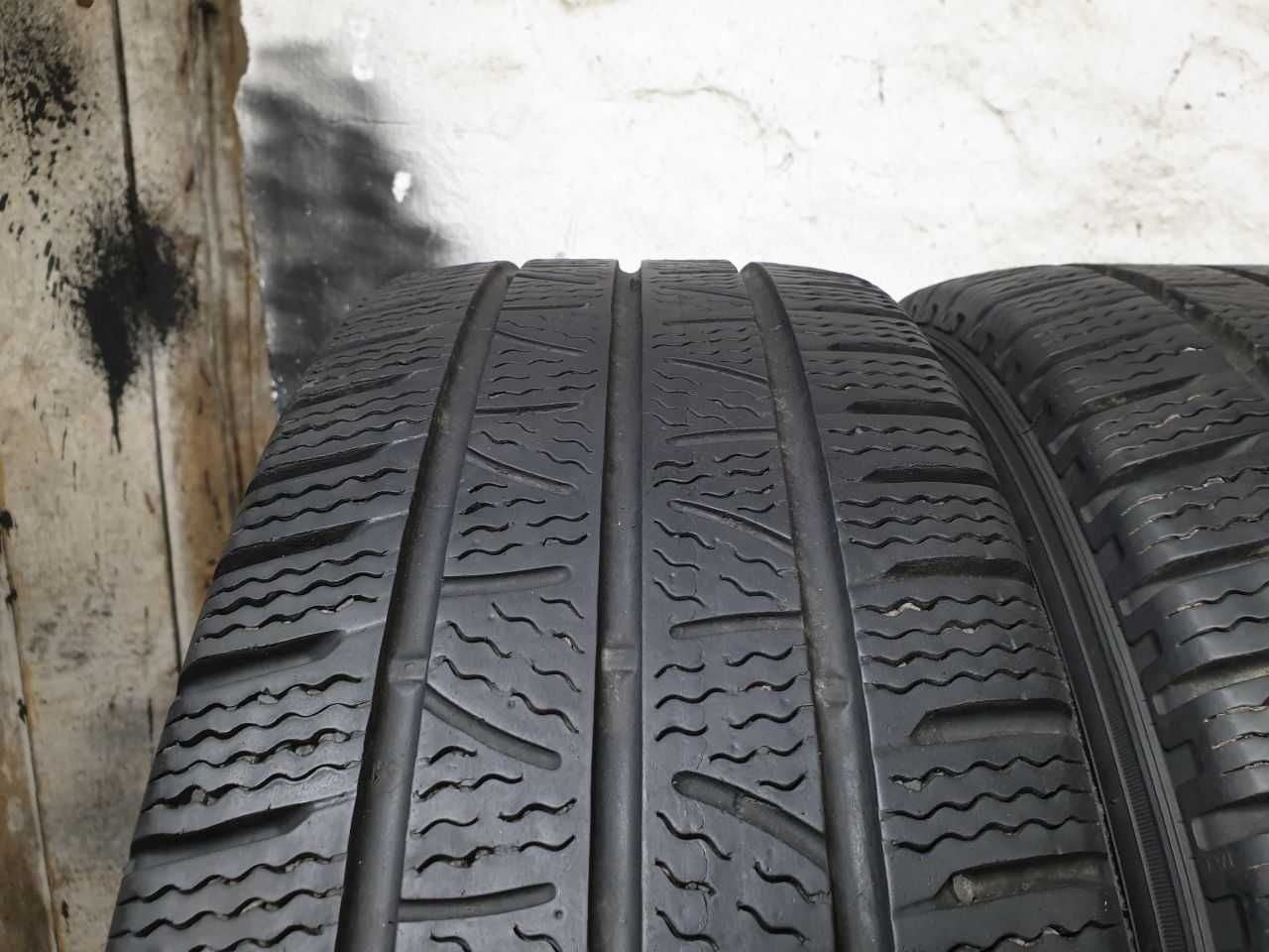 Dwie Opony zimowe 235/65R16C 6mm Pirelli Carrier Winter 2021r