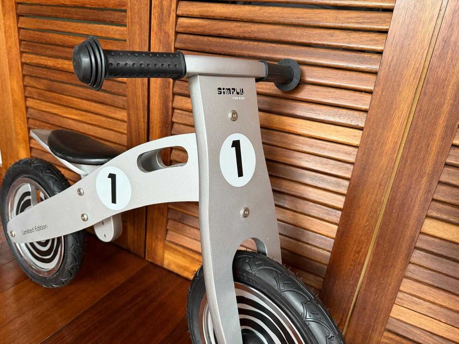 Bicicleta de equilíbrio retro – edição limitada, nunca foi usada