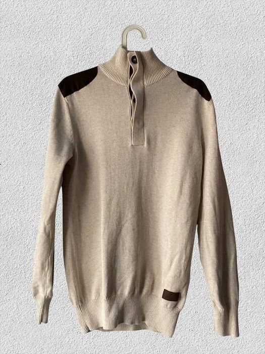 Beżowy sweter z golfem łaty na ramionach Reserved M/38