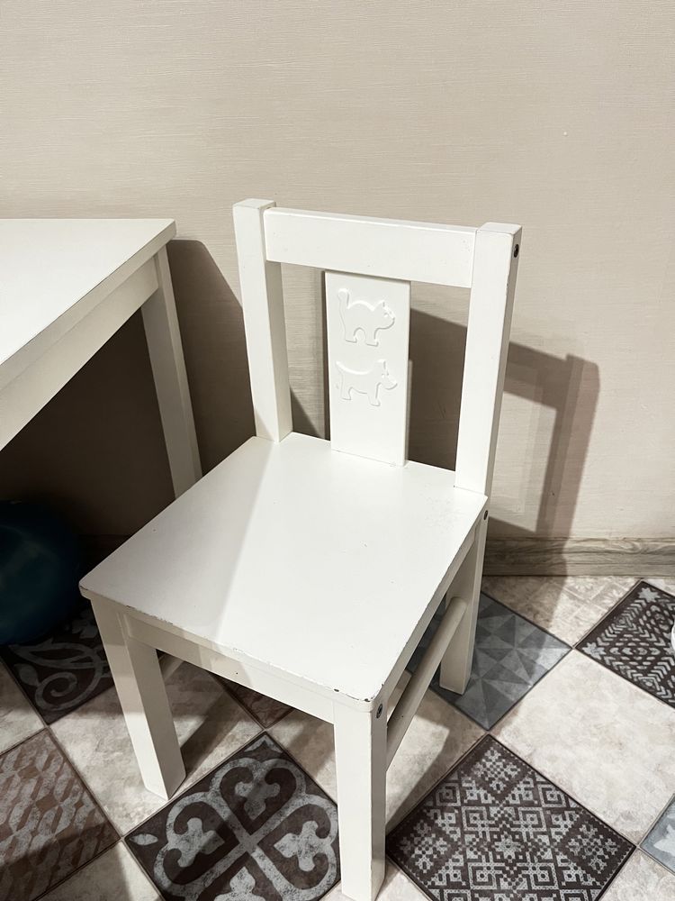 Детский столик и стульчики Ikea