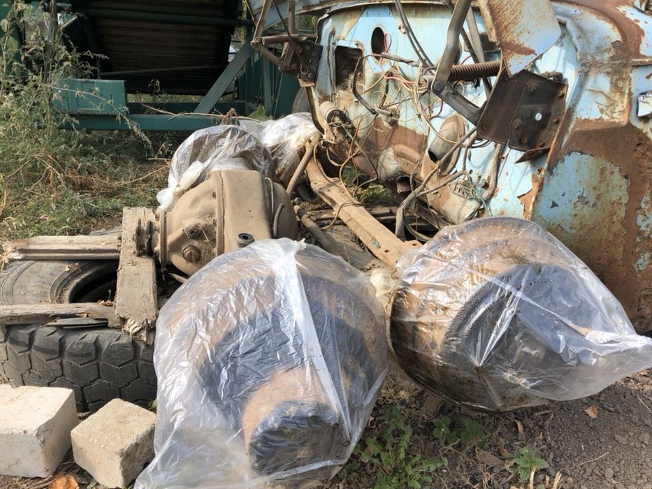 Продам комплектуючі газ 53