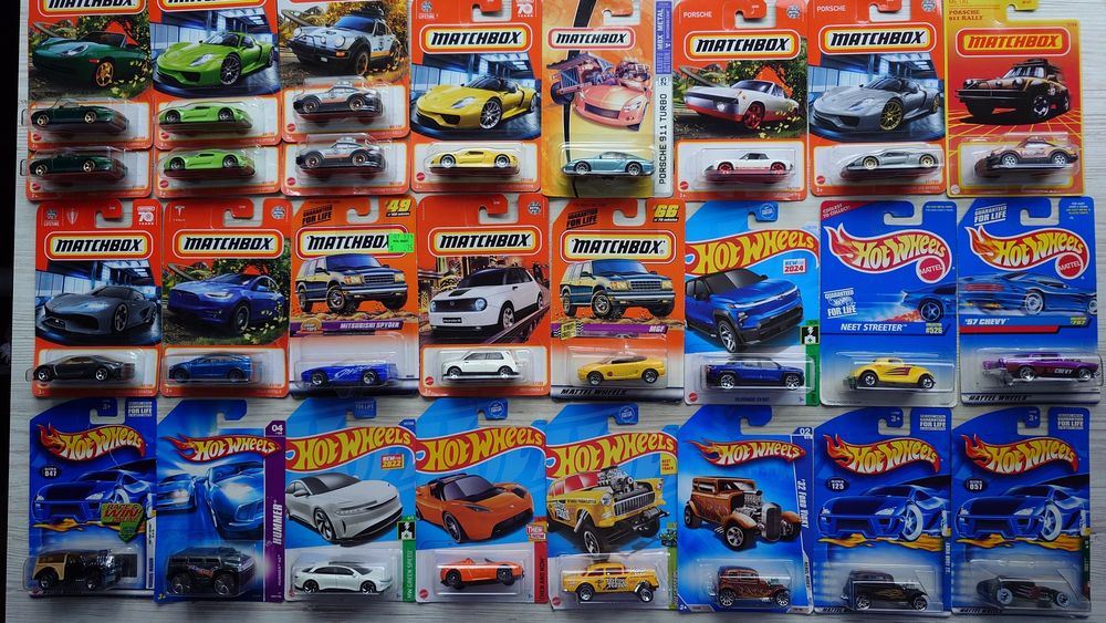 Машинки Hot Wheels, Matchbox