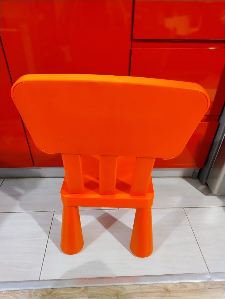 Krzesełko Ikea Mamut czerwone