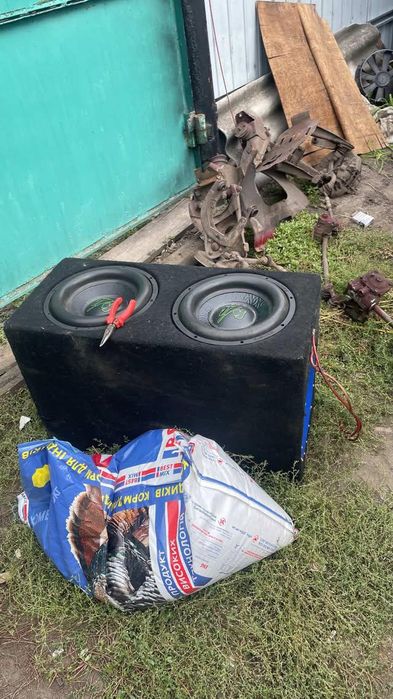 Автозвук, колонки, усилители, дестребютор,