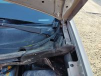 Zawias maski lewy Citroen Berlingo II Partner KDDC