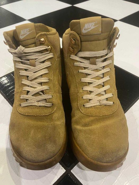 Зимові кросівки nike hoodlend Suede оригінал