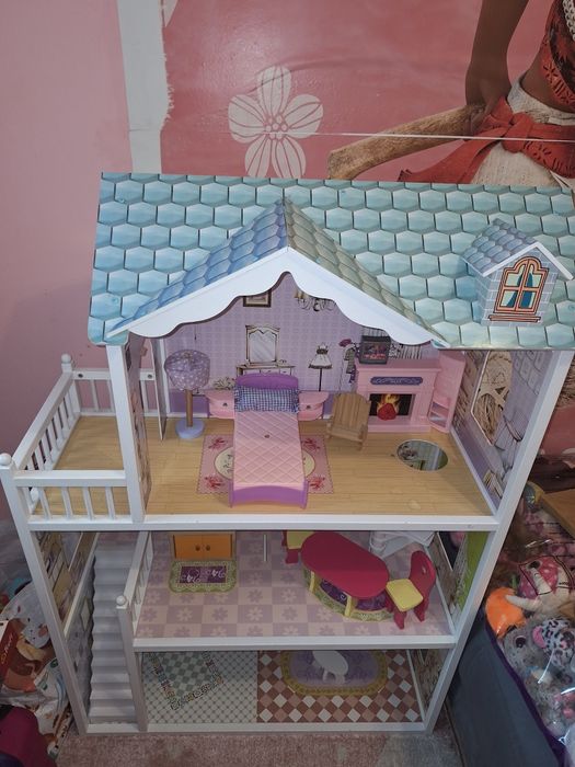 Duży domek dla lalek barbie