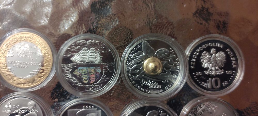 Zestaw 8 srebrnych monet 10 zł.