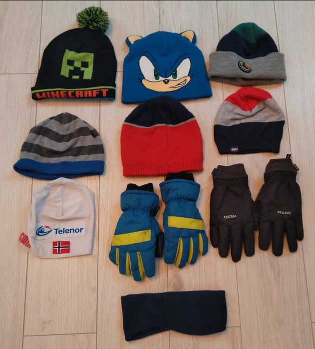 Różnego rodzaju ubrania dla chłopca 146-152 - pakiet