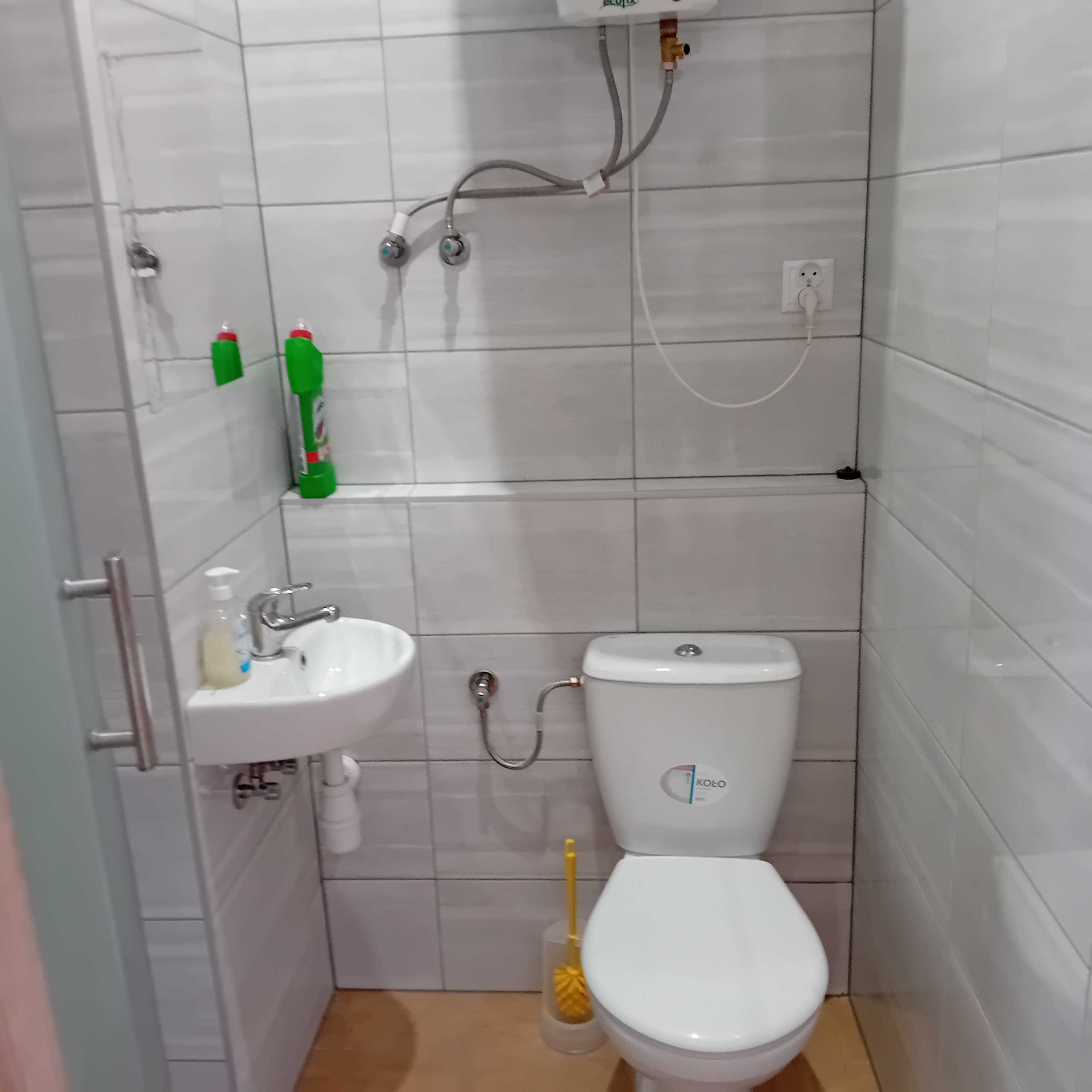 Pokoje pracownicze z łazienką i bez, kwatery,  noclegi Stalowa Wola