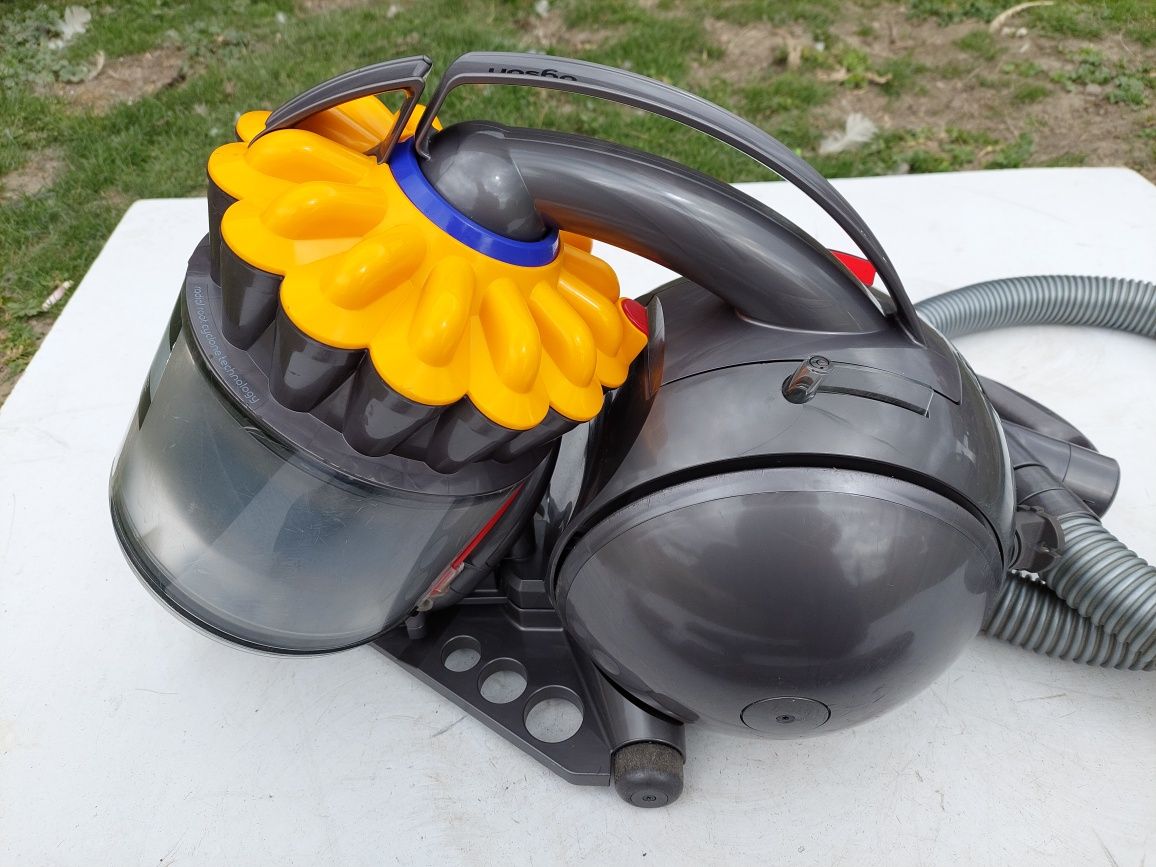 Odkurzacz dyson dc 33c Stubborn