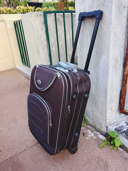 Mala de viagem - tamanho médio