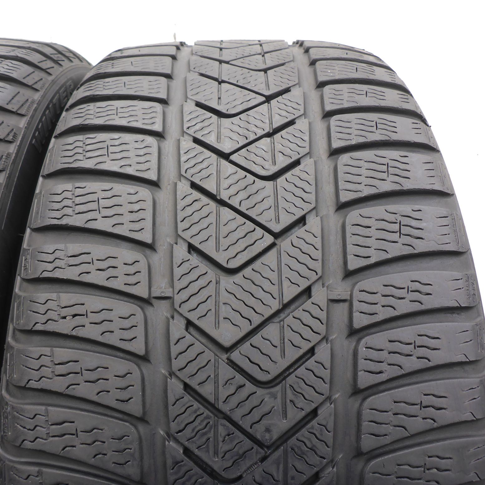 Opony 235/40/19 Pirelli 235/40R19 96V XL Zimowe 2019 5,5-6,2mm
