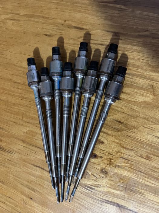 Свічка накалу з датчиком тиску Opel Insignia 2.0 AstraJ Zafira C свеча