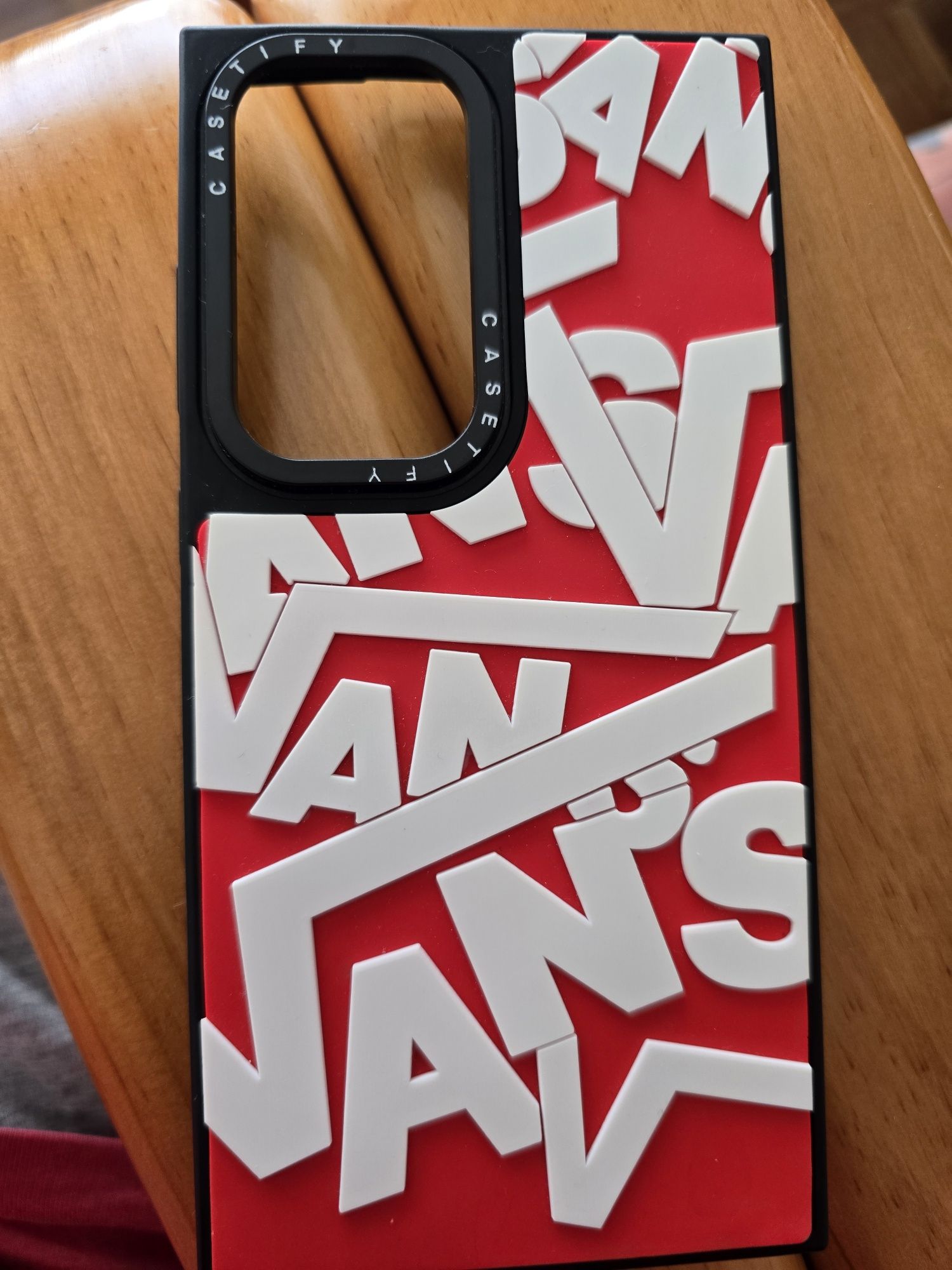 Capa S24 Ultra VANS