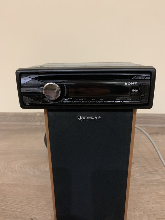 SONY CDX-GT450U Магнітола