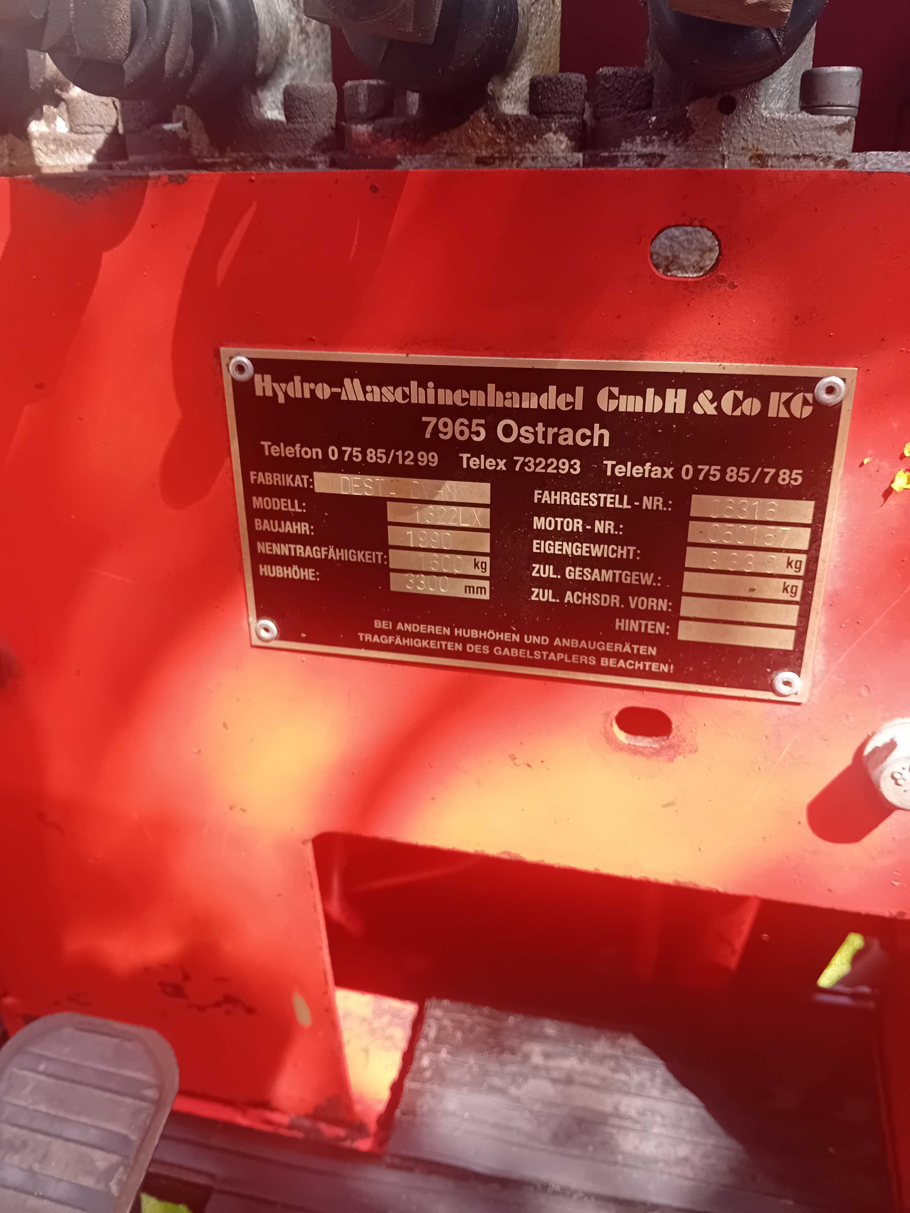 Wózek widłowy DESTA 1600kg 3.3m 4 sekcje ZETOR 5201