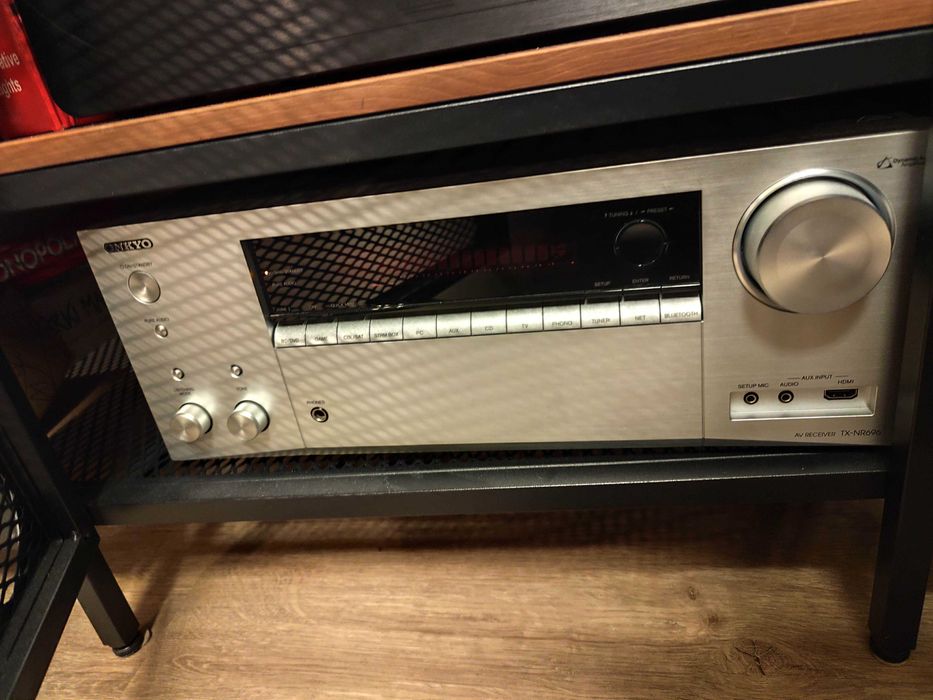 Amplituner Onkyo NR 695