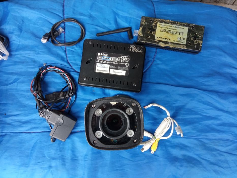 IP camera нічного бачення з флешкою, модем, відео спостереження