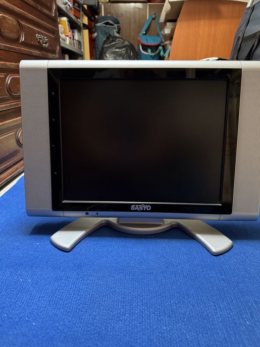 Televisao sanyo 15”