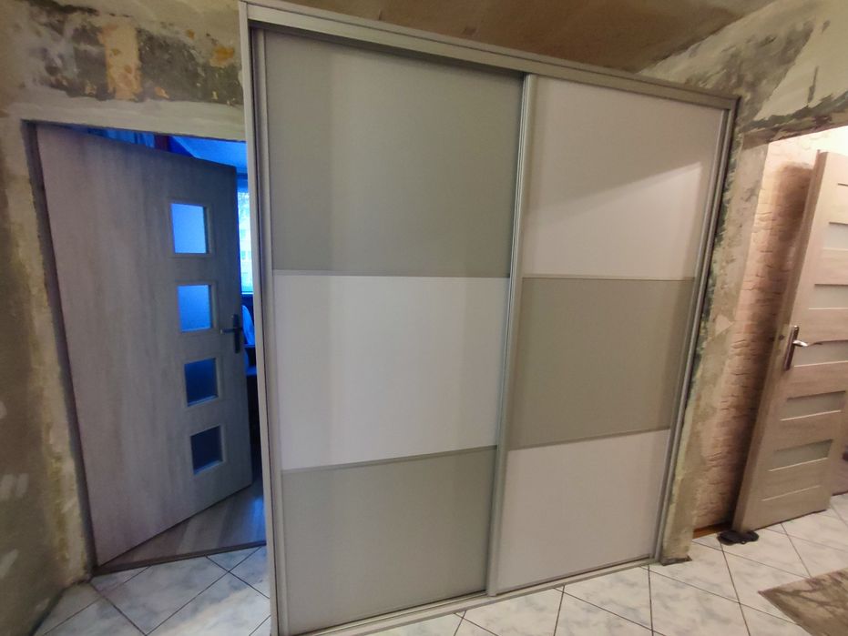 Meble pod  wymiar ,szafy przesuwne szafy wolnostojace kuchnie komod