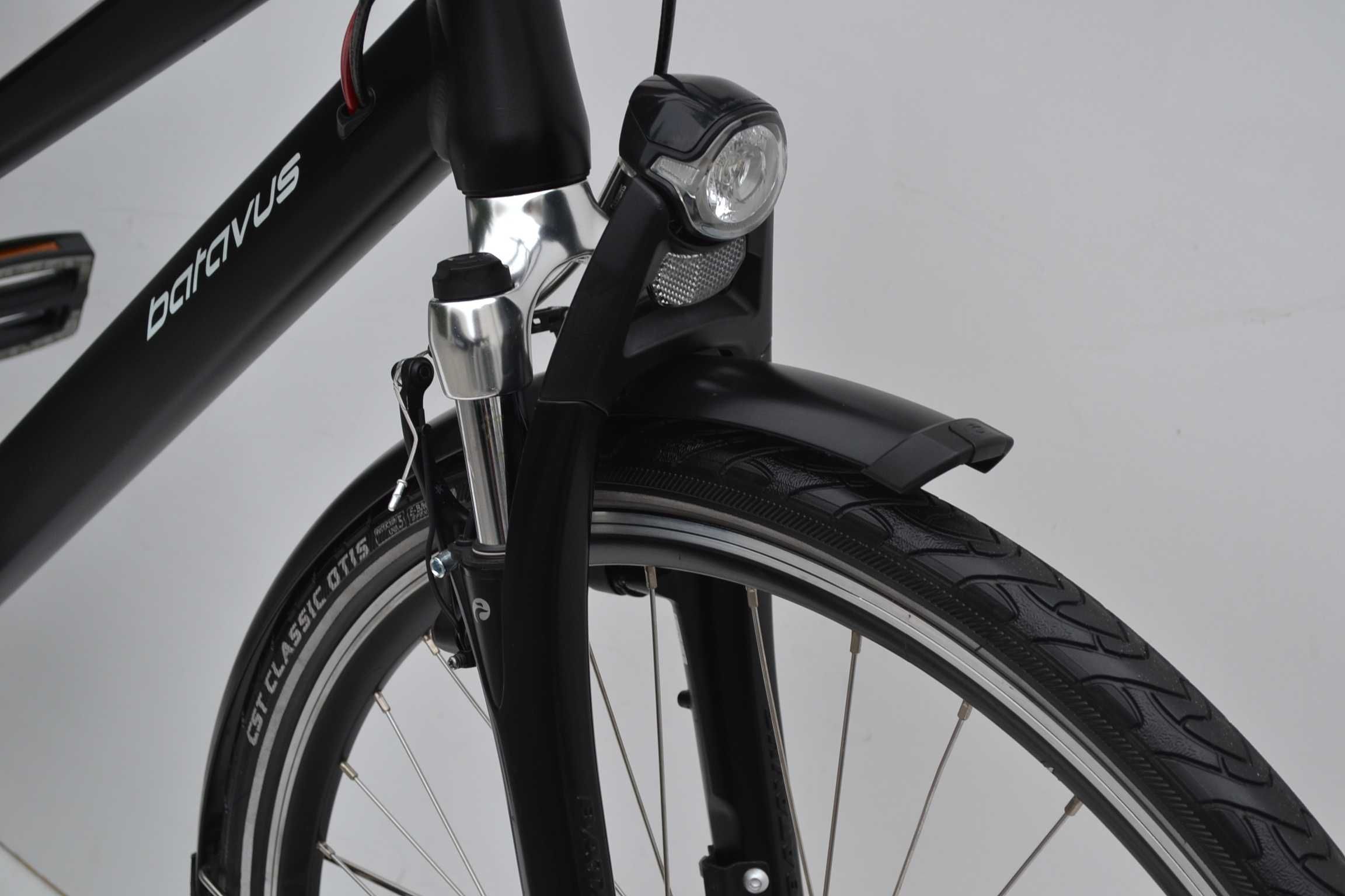 Czarny rower alu trekkingowy Batavus Zonar * koła 28'' rozmiar 57cm