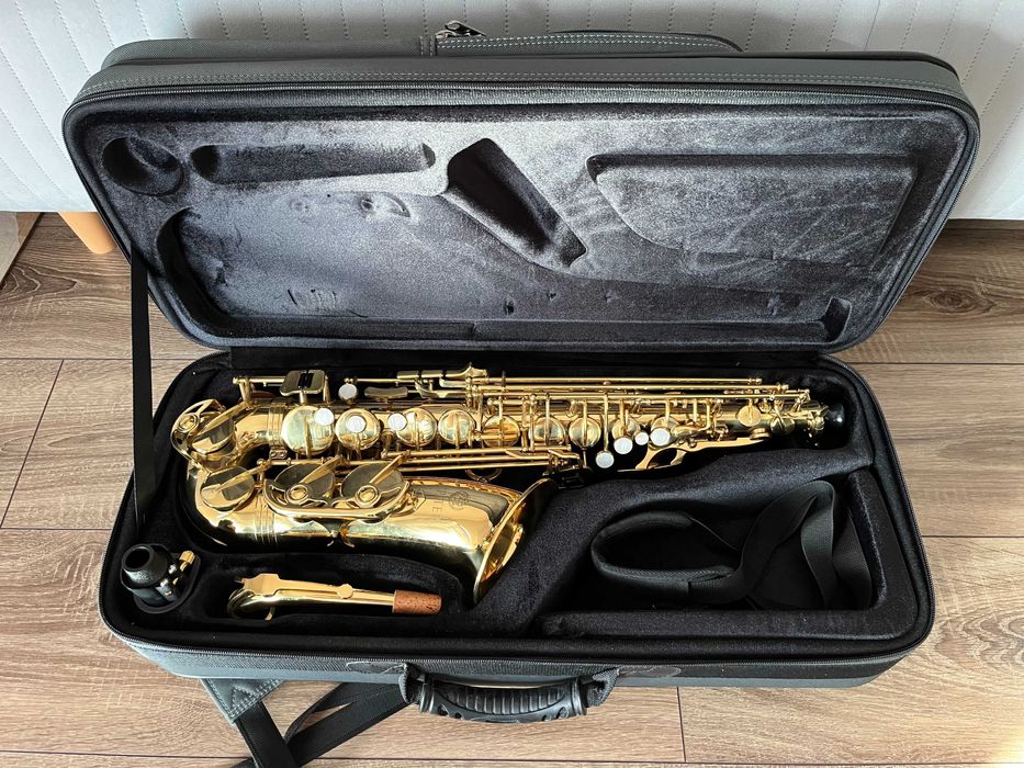 Saksofon altowy Jupiter Jas 500Q