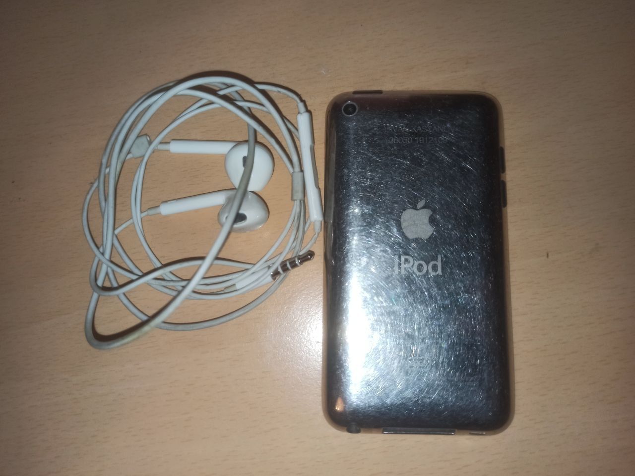 Ipod 32gb + наушники