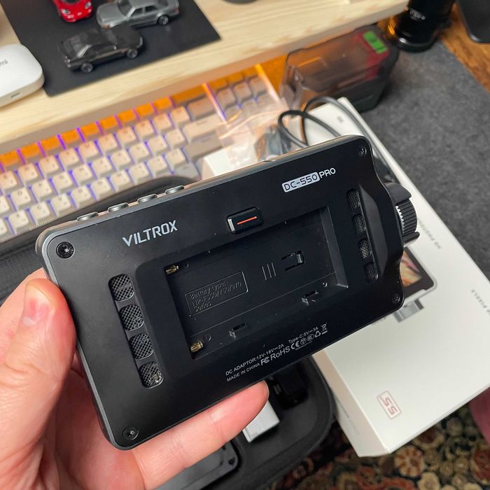 VILTROX DC-550 PRO накамерний монітор, монітор для камери