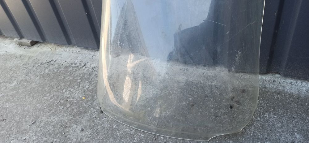 Стекло каляски ИЖ.