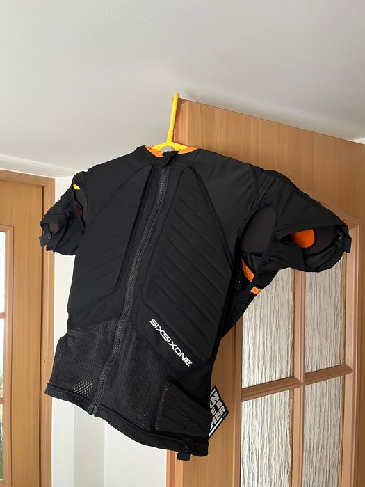 Zbroja SixSixOne 661 Evo Compression Short