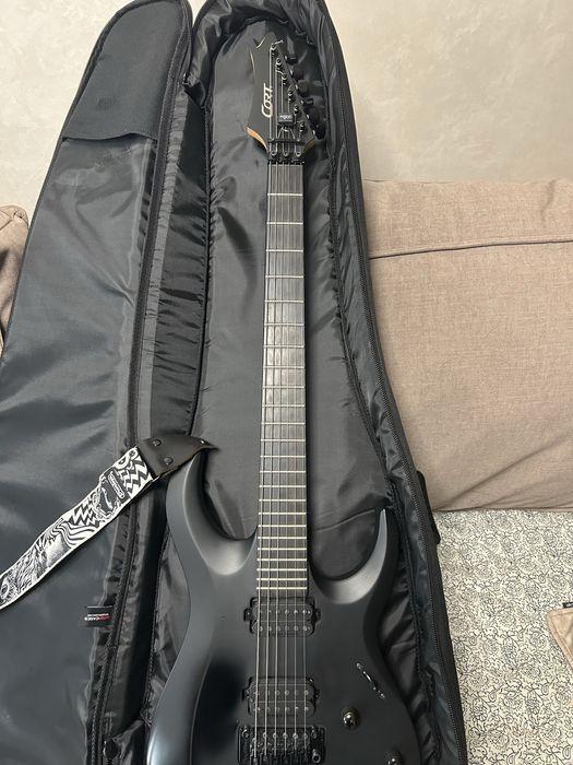 Електрогітара CORT X500 Menace
