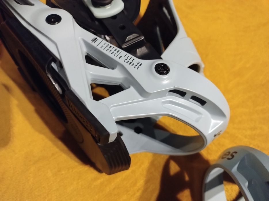 Zestaw Snowboard Rome Ravine 155 cm + Wiązania Jones Mercury M 40-43